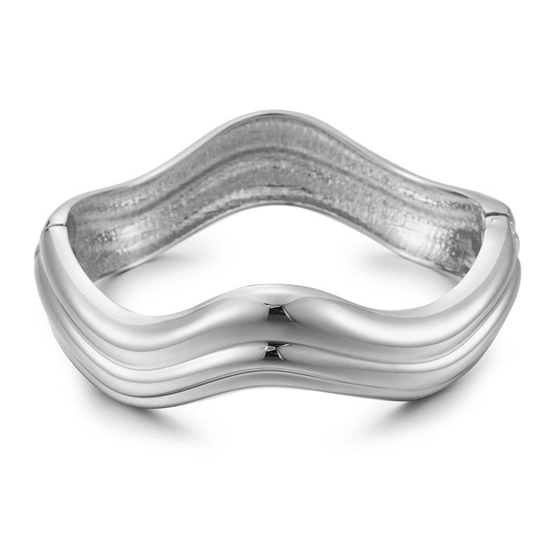 Table Linens & Accessories |  Ripple Platinum Napkin Ring, Set Of 4 Dining & Entertaining Napkin Rings & Coasters